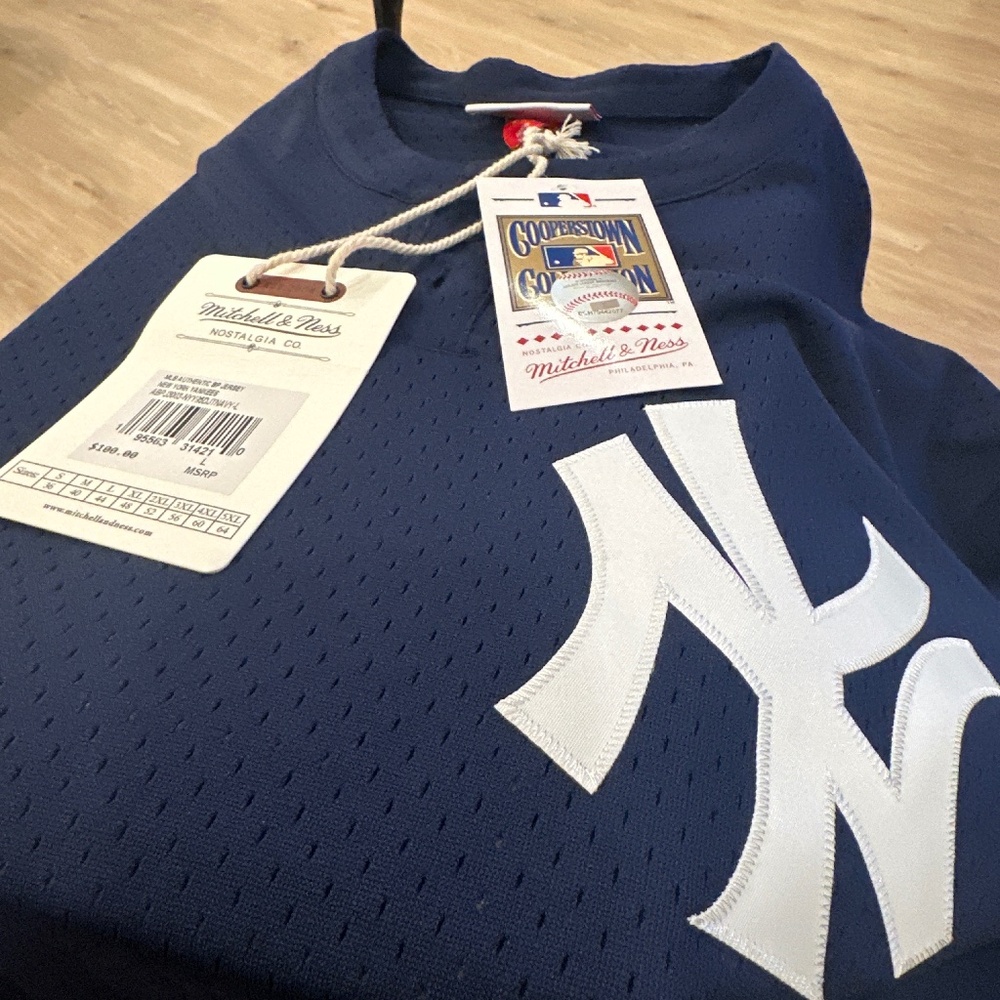 New York Yankee, authentic blue jersey